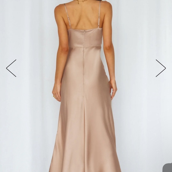 Hello molly FIND YOUR WAY TO ME MIDI DRESS - Picture 7 of 9